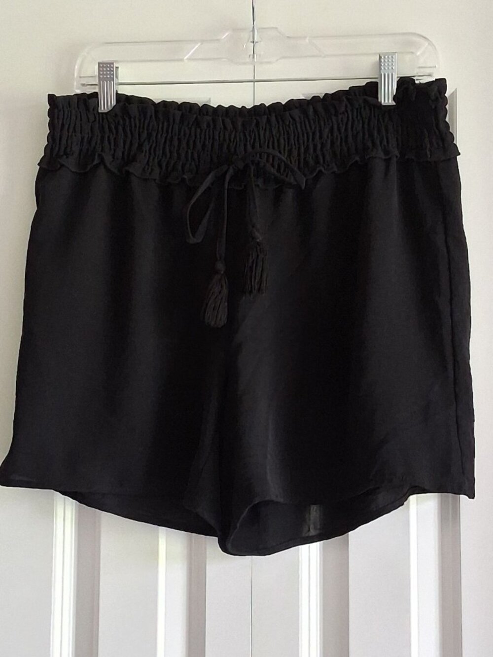 retrology High-Waisted Black Lightweight Stretch Shorts Women's Size L